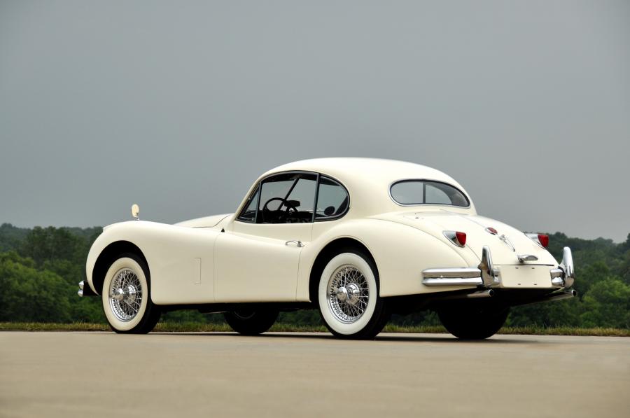  Jaguar XK140 MC Fixed Head Coupe 1955 года  (фото 2 из 20)